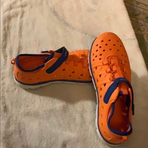 Boys Stride Rite water shoes